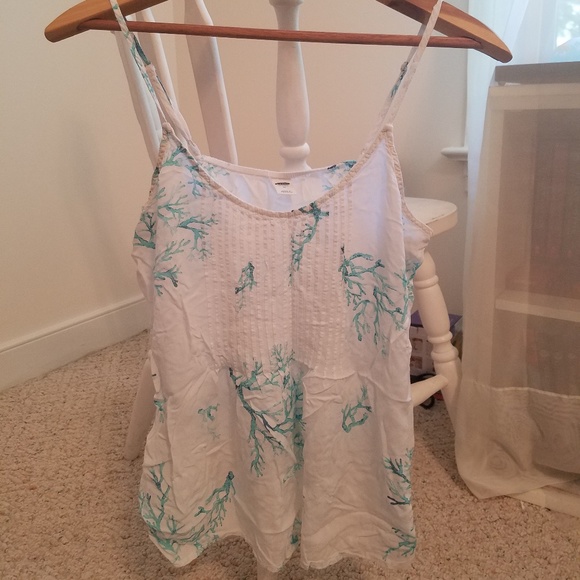 Old Navy Tops - Old Navy Flowy Coral Tanktop